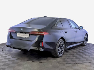 2024 BMW 5 серии Long 530Li xDrive VIII (G60/G61/G68), синий, 6750000 рублей, вид 5