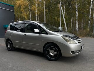 2004 Toyota Corolla Spacio II, серый, 700000 рублей, вид 3