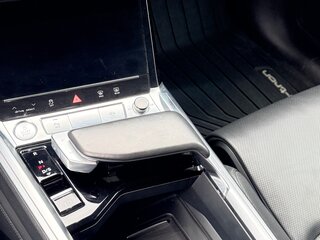 2019 Audi e-tron 50 I, белый, 3350000 рублей, вид 3