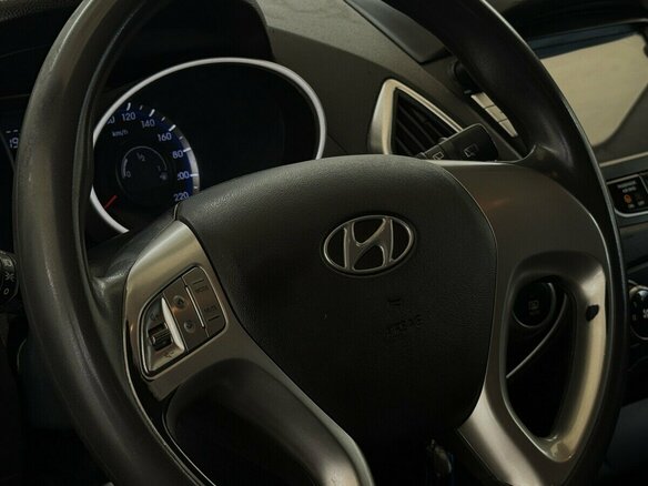 2013 Hyundai ix35 I, чёрный - вид 11