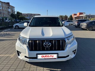2018 Toyota Land Cruiser Prado 150 Series Рестайлинг 2, белый, 4990000 рублей, вид 1