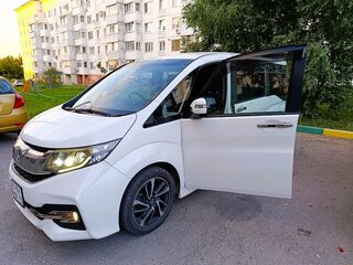 2016 Honda Stepwgn Spada V, белый, 2300000 рублей, вид 2