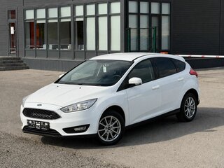 2015 Ford Focus III Рестайлинг, белый, 880000 рублей, вид 2