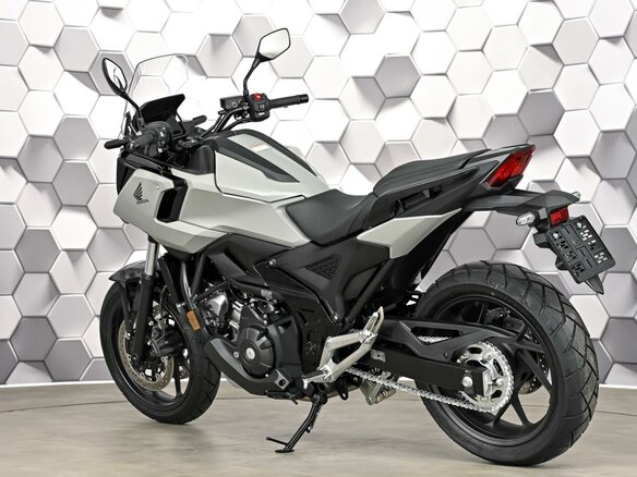 2026 Honda NC 750X, чёрный, 1477000 рублей - вид 7