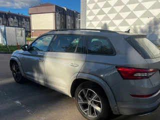 2019 Skoda Kodiaq I, серый, 3900000 рублей, вид 3