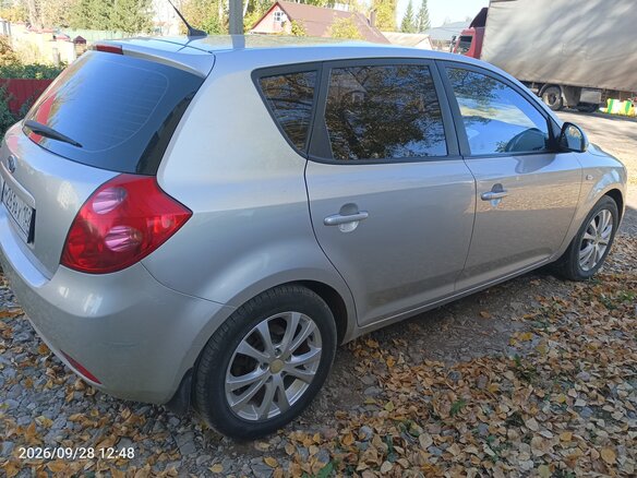 2009 Kia Ceed I, серебристый, 665000 рублей - вид 3