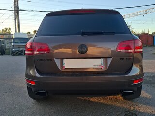 2012 Volkswagen Touareg II, коричневый, 2340000 рублей, вид 4