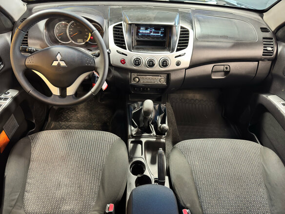 2014 Mitsubishi L200 Super Select IV Рестайлинг, чёрный - вид 9