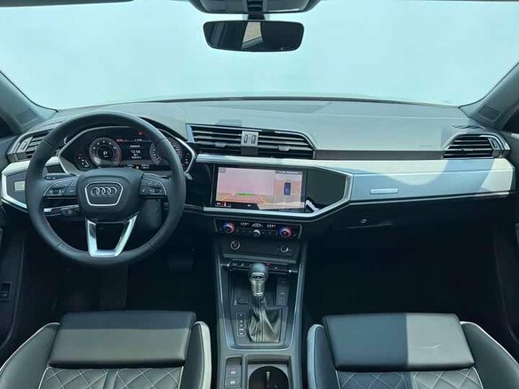 2026 Audi Q3 35 TFSI II (F3), чёрный, 3450285 рублей - вид 5