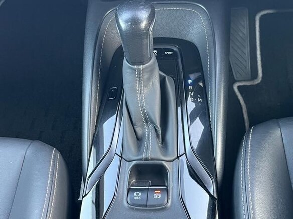 2022 Toyota Corolla XII (E210), чёрный, 1316000 рублей - вид 13