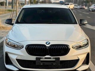 2023 BMW 1 серии 120i III (F52) Рестайлинг, белый, 1610000 рублей, вид 3