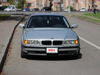 2000 BMW 7 серии 735i III (E38) Рестайлинг, серебристый, 1399000 рублей, вид 2