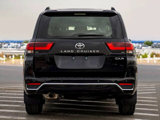 2026 Toyota Land Cruiser 300 Series, чёрный, 12800000 рублей, вид 4