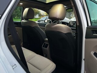 2018 Hyundai Tucson III Рестайлинг, белый, 2100000 рублей, вид 5
