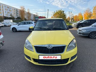 2011 Skoda Fabia II Рестайлинг, жёлтый, 295000 рублей, вид 1