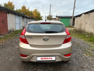 2013 Hyundai Solaris I, бежевый, 779000 рублей, вид 4