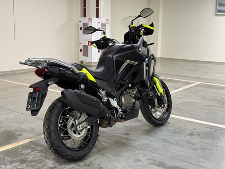2025 QJMotor SVT 650 X, чёрный, 570000 рублей, вид 2