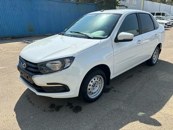2026 Lada (ВАЗ) Granta I Рестайлинг, белый, 1068000 рублей - вид 5