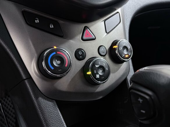 2012 Chevrolet Aveo II, серебристый, 649000 рублей - вид 15