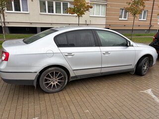 2008 Volkswagen Passat B6, серебристый, 550000 рублей, вид 3