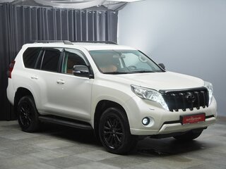 2016 Toyota Land Cruiser Prado 150 Series Рестайлинг 1, белый, 3499000 рублей, вид 3