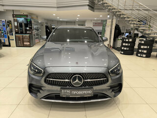 2021 Mercedes-Benz E-Класс 200 V (W213, S213, C238) Рестайлинг, серый, 4450000 рублей, вид 2
