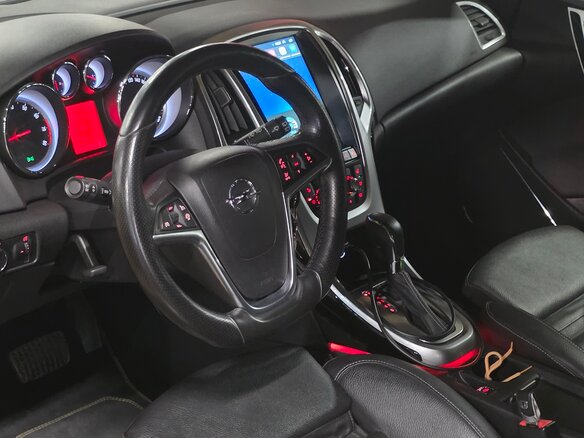 2013 Opel Astra GTC J Рестайлинг, жёлтый, 1070000 рублей - вид 9