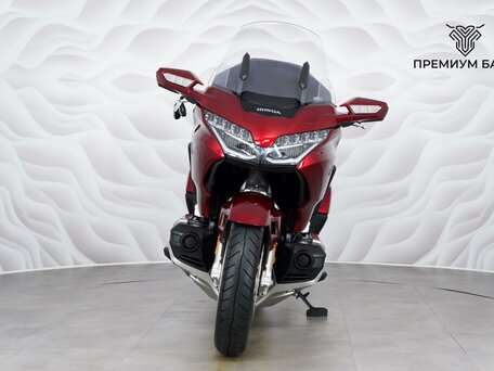 2020 Honda GL 1800 Gold Wing, красный, 2699000 рублей, вид 4