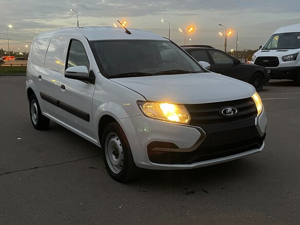 2024 Lada (ВАЗ) Largus I Рестайлинг, белый, 750000 рублей