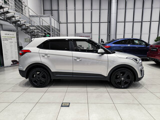 2018 Hyundai Creta I, бежевый, 1850000 рублей, вид 4