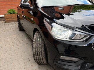 2018 Hyundai Solaris II, чёрный, 1400000 рублей, вид 1
