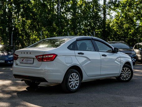 2020 Lada (ВАЗ) Vesta I, белый, 787000 рублей, вид 2