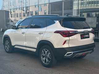 2022 Kia KX3, белый, 1780000 рублей, вид 4