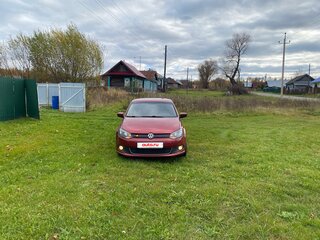 2010 Volkswagen Polo V, красный, 675000 рублей, вид 2