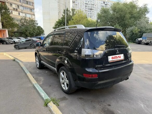 2007 Mitsubishi Outlander II, чёрный, 870000 рублей - вид 2