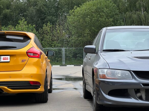 2012 Ford Focus ST III, оранжевый, 3000000 рублей - вид 5