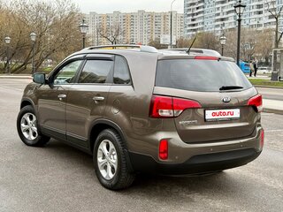2015 Kia Sorento II Рестайлинг, коричневый, 1530000 рублей, вид 4