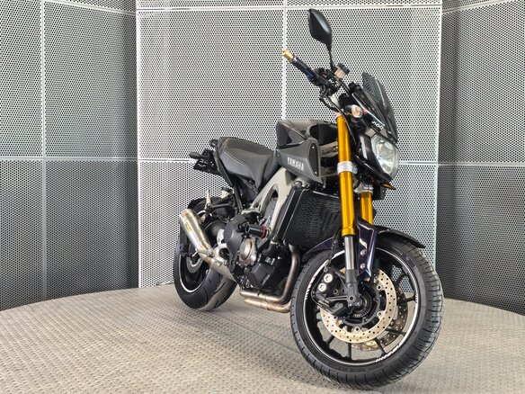 2014 Yamaha MT-09 (FZ-09), фиолетовый, 599000 рублей - вид 1
