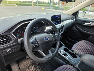 2020 Ford Escape IV, чёрный, 1700000 рублей, вид 5