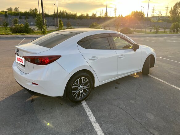 2014 Mazda 3 III (BM), белый, 1300000 рублей - вид 4