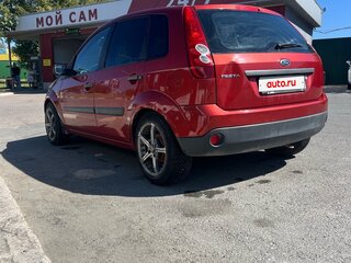 2006 Ford Fiesta Mk5, красный, 450000 рублей, вид 4