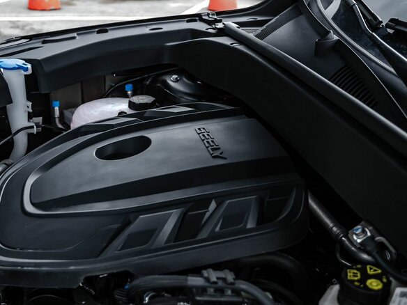 2025 Geely Atlas II, чёрный, 3870990 рублей - вид 18