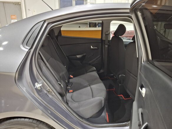 2015 Kia Rio III Рестайлинг, серый - вид 16