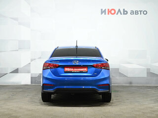 2017 Hyundai Solaris II, синий, 1230000 рублей, вид 5
