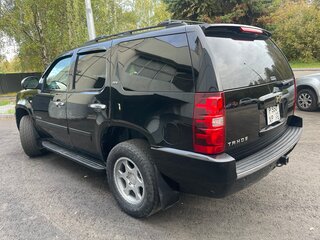 2013 Chevrolet Tahoe 6AT III, чёрный, 2150000 рублей, вид 3