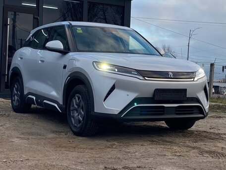 2024 BYD Yuan Up 45.12 kWh, серый, 1690000 рублей, вид 2