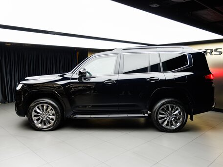 2026 Toyota Land Cruiser 300 Series, чёрный, 27900000 рублей, вид 3