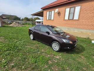 2010 Ford Focus II Рестайлинг, фиолетовый, 580000 рублей, вид 4