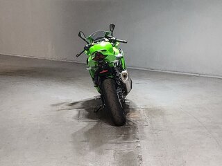 2026 Kawasaki ZX-4, зелёный, 1057000 рублей, вид 5