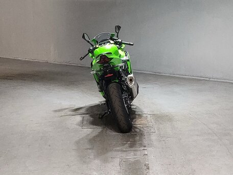 2026 Kawasaki ZX-4, зелёный, 1057000 рублей, вид 5
